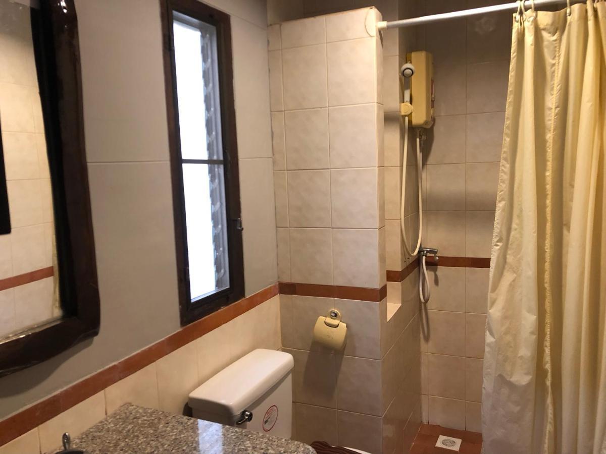 Sutus Court 7 Hotel Pattaya Exterior photo